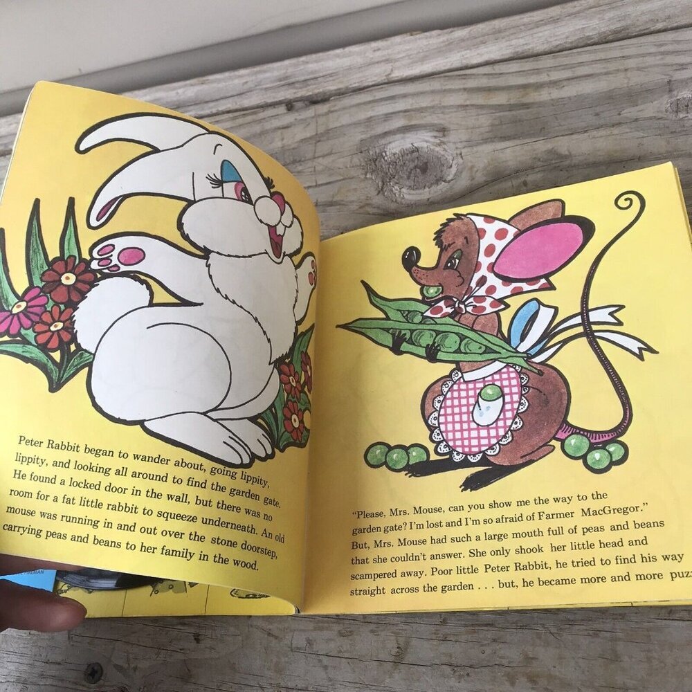 Vintage 1971 Peter Rabbit Book & Record 45 RPM - Picture 6 of 8